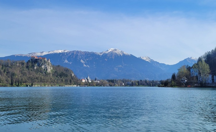 Vue sur le château de Bled depuis le lac - Photo AB