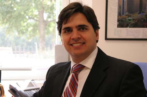 Marriott Int. : A. Fiz Directeur Ventes et Marketing Europe de l'Ouest Marriott Int. : A. Fiz Directeur Ventes et Marketing Europe de l'Ouest