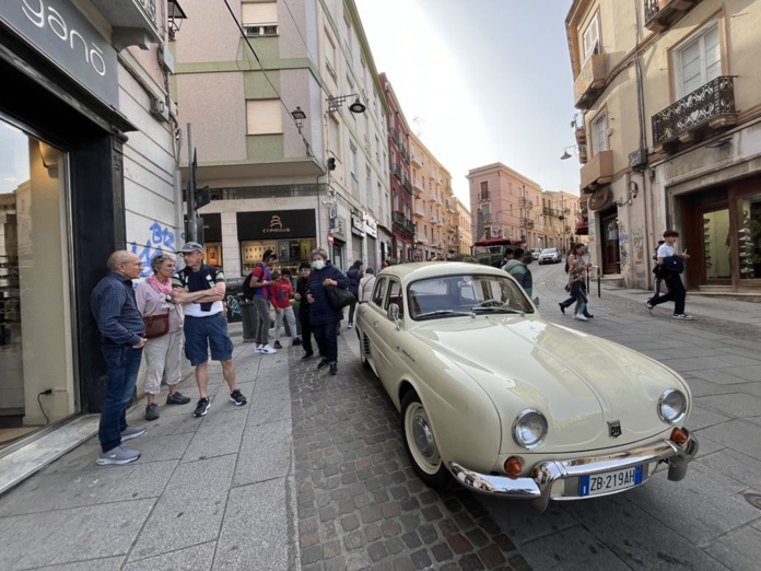 Dans les rues de Cagliari, des rencontres inattendues (©PB)