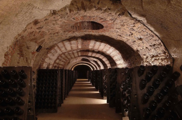 © Michel Jolyot/Association Paysages du Champagne/Cellars, avenue de Champagne, Epernay - Champagne Hillsides, Houses and Cellars (France)