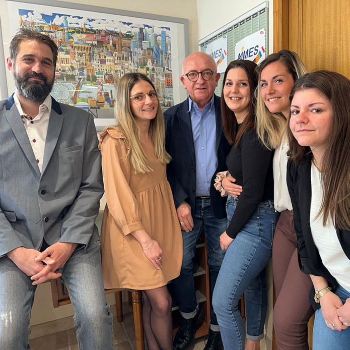 L’équipe de l’agence AIMES © AIMES L’équipe de l’agence AIMES © AIMES