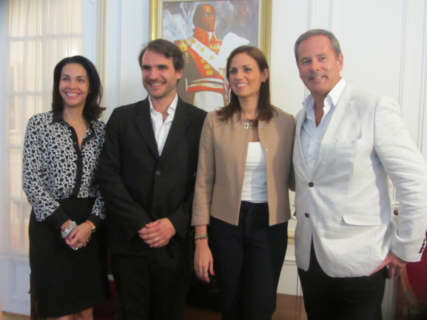 Madame Vanessa Matignon, Ambassadeur de la République d’Haïti en France, Edmond Richard, directeur commercial Europe d’Air Caraïbes, Stéphanie Vildrouin, ministre du tourisme et des industries créatives, Patrice Caradec, p-dg de Transat France