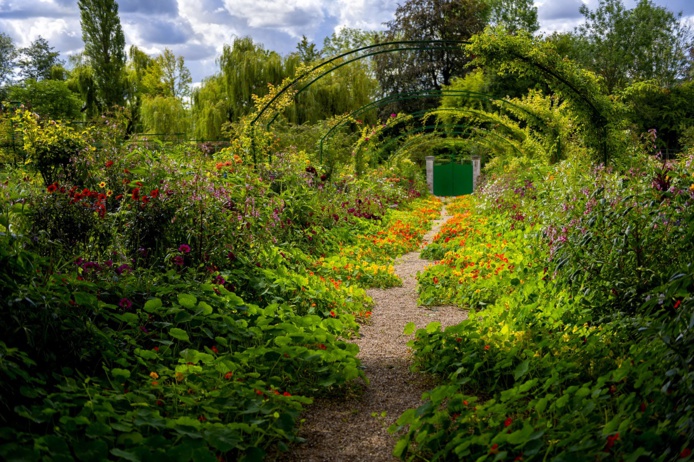Allée des Fleurs dans le Jardin de Monet à Giverny - Depositphotos.com Auteur massimosanti Allée des Fleurs dans le Jardin de Monet à Giverny - Depositphotos.com Auteur massimosanti