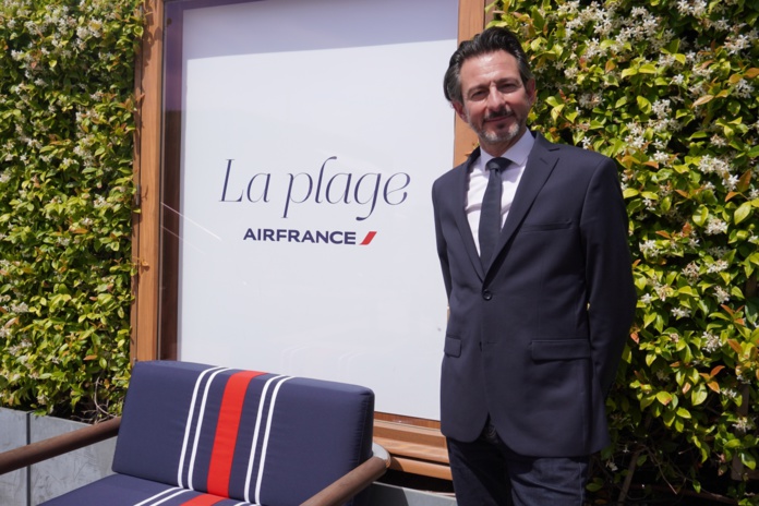 Fabien Pelous directeur de l’expérience client sur la plage Air France : "Nous voyons vraiment cette appétence pour les voyages premium" - Photo : C.Hardin Fabien Pelous directeur de l’expérience client sur la plage Air France : "Nous voyons vraiment cette appétence pour les voyages premium" - Photo : C.Hardin