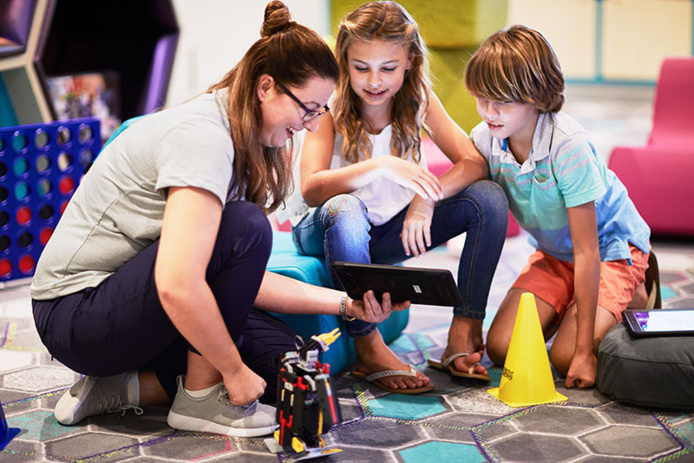 © Celebrity Cruises © Celebrity Cruises