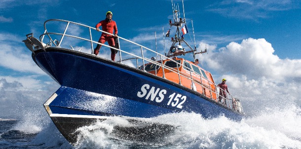 La SNSM profite du Tour de France à la Voile pour faire de la sensibilisation - Photo : SNSM