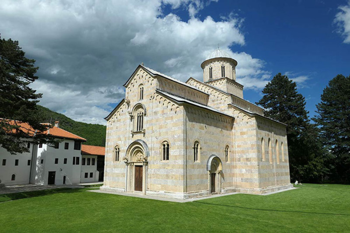 Monastère de Visoki Dečani © Unsplash Monastère de Visoki Dečani © Unsplash