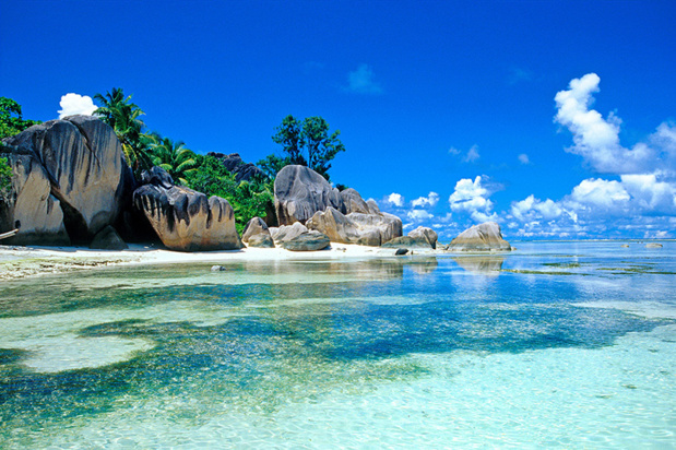 Les Seychelles et leurs plages idylliques font rêver. Hélion de Villeneuve vous livre ses adresses favorites et ses coups de coeur - DR : Fotolia - Pat on stock