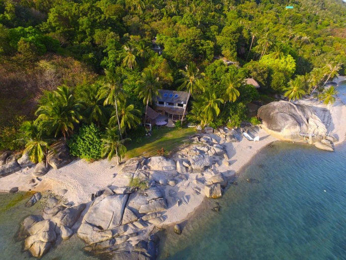Des villas entre plage paradisiaque et végétation luxuriante (©SOWK) Des villas entre plage paradisiaque et végétation luxuriante (©SOWK)
