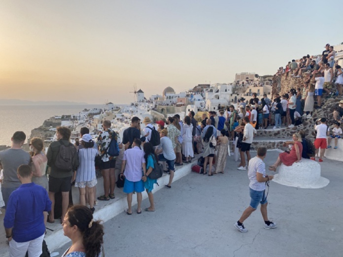 Avenir du tourisme ? les destinations très prisées devront apprendre à gérer le surtourisme (©Depositphotos.com, lifeonwhite ) Avenir du tourisme ? les destinations très prisées devront apprendre à gérer le surtourisme (©Depositphotos.com, lifeonwhite )