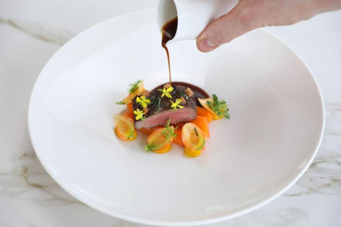 Au restaurant "L'amour blanc", à Blois (© Fleur de Loire) Au restaurant "L'amour blanc", à Blois (© Fleur de Loire)