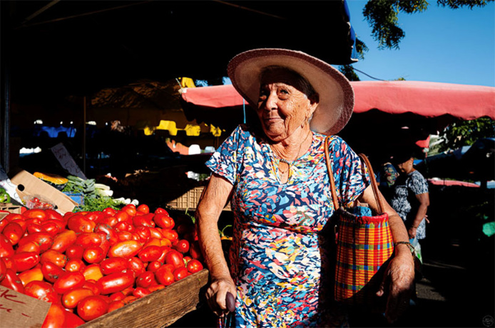 Marché forain du chaudron © Jules DESPRETZ Marché forain du chaudron © Jules DESPRETZ