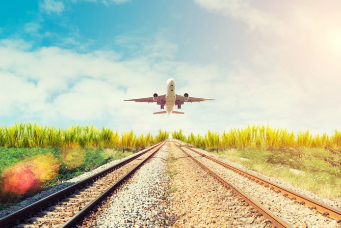 Selon Qonto, si en France le train représente 72 % des réservations, les données montrent une croissance plus rapide des billets d'avion entre 2023 et 2024 (+48%), au premier trimestre contre 33 % pour les billets de train. @depositphotos/tawanlubfah Selon Qonto, si en France le train représente 72 % des réservations, les données montrent une croissance plus rapide des billets d'avion entre 2023 et 2024 (+48%), au premier trimestre contre 33 % pour les billets de train. @depositphotos/tawanlubfah