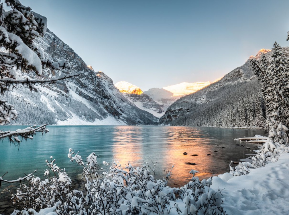 Les 6 000 km2 du parc national Banff abritent les Rocheuses canadiennes, classées patrimoine mondial de l'UNESCO. Les 6 000 km2 du parc national Banff abritent les Rocheuses canadiennes, classées patrimoine mondial de l'UNESCO.