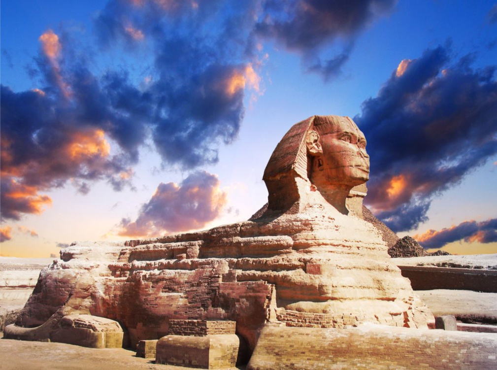 Gardien des célèbres Pyramides d’Égypte, le Sphinx de Gizeh fait 73 mètres de long. Gardien des célèbres Pyramides d’Égypte, le Sphinx de Gizeh fait 73 mètres de long.
