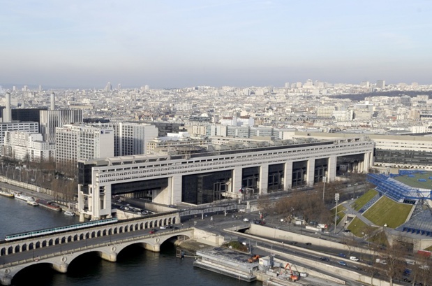 A partir de ses 5 grands bâtiments répartis sur 5 hectares, « Bercy » offre toute la diversité d’une ville. Le ministère a ses rues, galeries, terrasses, patios, ses jardins et ses passerelles, qui relient tous les bâtiments - DR : MEFBercy A partir de ses 5 grands bâtiments répartis sur 5 hectares, « Bercy » offre toute la diversité d’une ville. Le ministère a ses rues, galeries, terrasses, patios, ses jardins et ses passerelles, qui relient tous les bâtiments - DR : MEFBercy