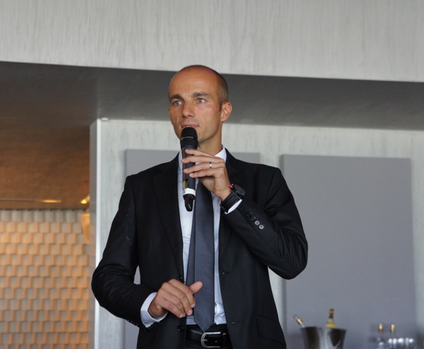 le patron d'IFTM Top Résa, Thomas Desplanques, avait enfin l'espoir que François Hollande ferait le déplacement, histoire de montrer que la grande cause nationale, c'était pas du bidon électoral… Raté. L'Elysée a fait répondre, dans une lettre "type" que le Président ne pourrait pas répondre à cette requête - Photo CE TourMAG.com le patron d'IFTM Top Résa, Thomas Desplanques, avait enfin l'espoir que François Hollande ferait le déplacement, histoire de montrer que la grande cause nationale, c'était pas du bidon électoral… Raté. L'Elysée a fait répondre, dans une lettre "type" que le Président ne pourrait pas répondre à cette requête - Photo CE TourMAG.com