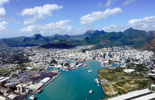 Je constate, avec une certaine incompréhension que, cette année, tout le monde se rue sur l'Océan Indien. Avec chacun, le même leitmotiv: "Nous voulons être le leader sur cette partie du monde". /photo JDL Je constate, avec une certaine incompréhension que, cette année, tout le monde se rue sur l'Océan Indien. Avec chacun, le même leitmotiv: "Nous voulons être le leader sur cette partie du monde". /photo JDL