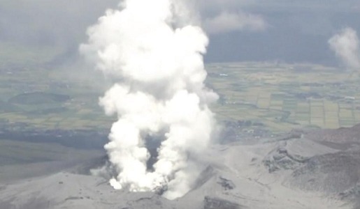 Le Mont Aso est le volcan en activité le plus important du Japon - Photo : Twitter