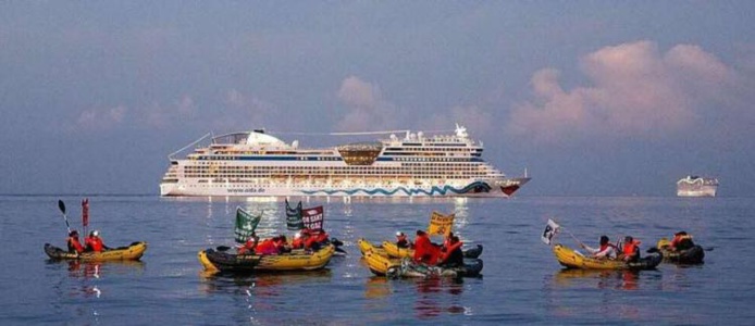 Le AidaStella a fait partie des paquebots bloqués par les militants @X-Twitter Le AidaStella a fait partie des paquebots bloqués par les militants @X-Twitter