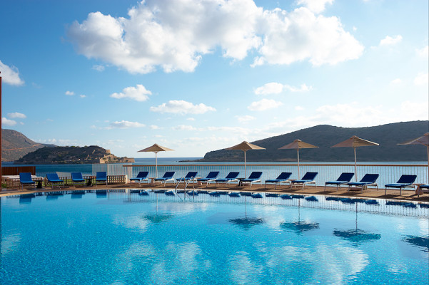 Grèce : l'hôtel Domes of Elounda rejoint Autograph Collection