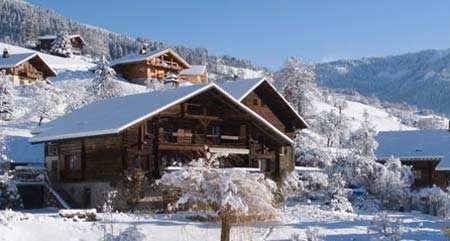 Stations de montagne : fréquentation à Noël jugée satisfaisante Stations de montagne : fréquentation à Noël jugée satisfaisante
