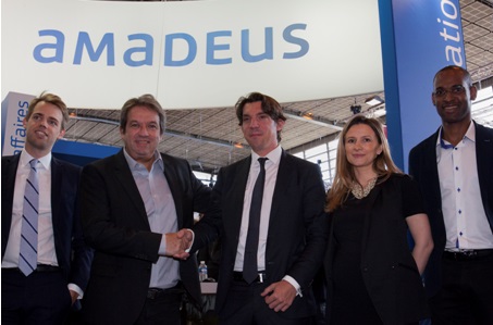 Raphael Vuillerme, Directeur Général OpenJet – Georges Rudas, Président-Directeur Général Amadeus France - Corentin Denoeud, Président-Directeur Général Wijet - Evantia Giumba, Head of Business Development Amadeus - Exael Alexander, Responsable des partenariats Amadeus France Raphael Vuillerme, Directeur Général OpenJet – Georges Rudas, Président-Directeur Général Amadeus France - Corentin Denoeud, Président-Directeur Général Wijet - Evantia Giumba, Head of Business Development Amadeus - Exael Alexander, Responsable des partenariats Amadeus France