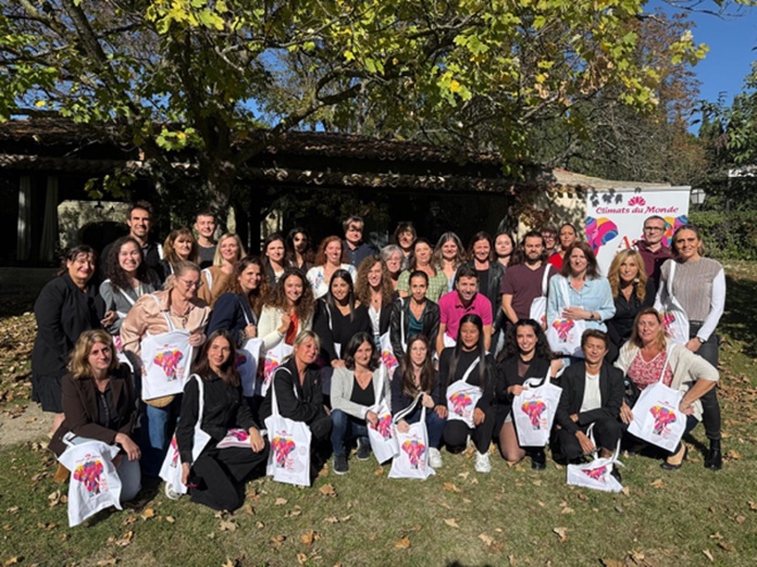 L'équipe de Climats du Monde lors de son séminaire annuel - Photo Climats du Monde L'équipe de Climats du Monde lors de son séminaire annuel - Photo Climats du Monde