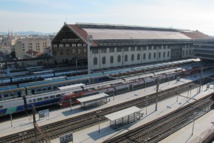 Vue depuis le toit terrasse de la direction régionale de la SNCF à Marseille Saint Charles - DR : A.B.