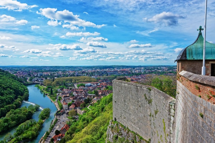 La ville de Besançon, vue depuis sa citadelle Vauban (©Deposit Photos) La ville de Besançon, vue depuis sa citadelle Vauban (©Deposit Photos)