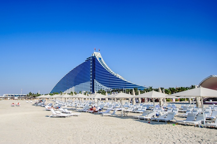 L'hôtel Jumeirah Beach - Photo : Depositphotos.com @Manowar1973 L'hôtel Jumeirah Beach - Photo : Depositphotos.com @Manowar1973