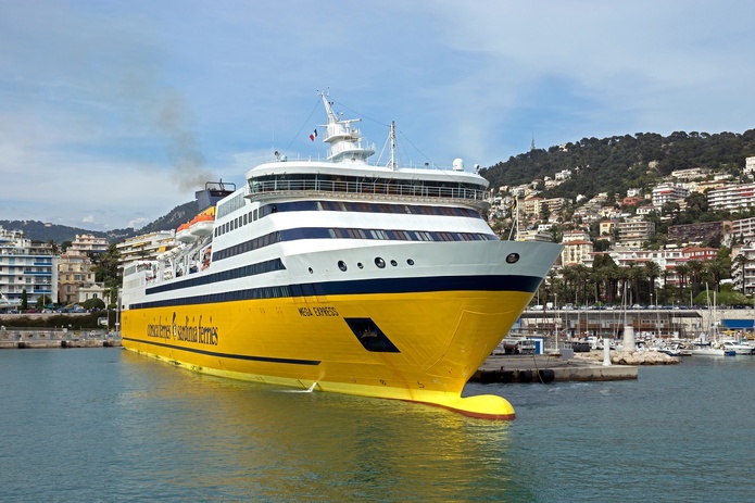 Réveillon : Corsica Ferries démarre 2025 en Méditerranée