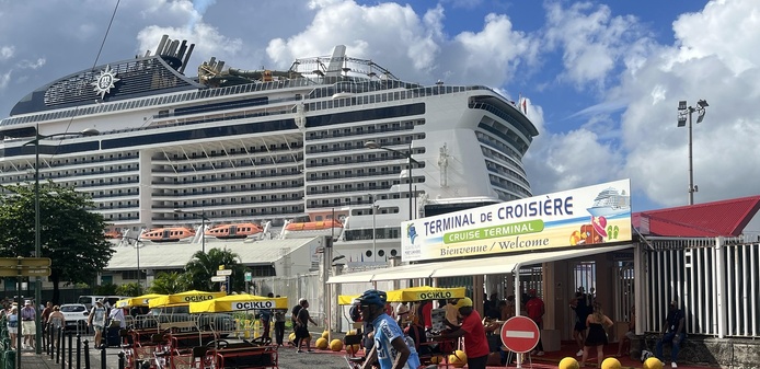 Le MSC Virtuosa, à Pointe-à-Pitre, le dimanche 24 novembre @LG Le MSC Virtuosa, à Pointe-à-Pitre, le dimanche 24 novembre @LG