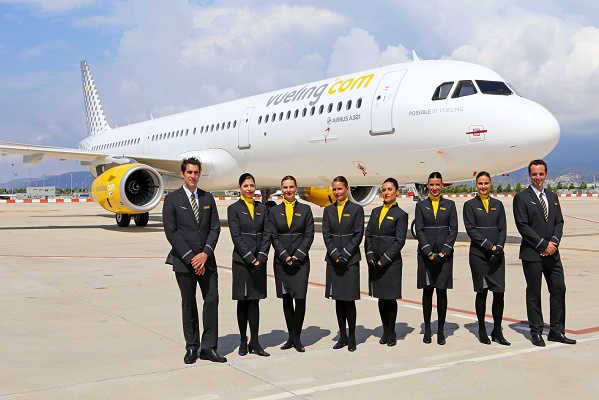 Vueling compte pourvoir des postes de stewards et d'hôtesses de l'air dans le cadre de ses Open Days - Photo : Vueling Vueling compte pourvoir des postes de stewards et d'hôtesses de l'air dans le cadre de ses Open Days - Photo : Vueling