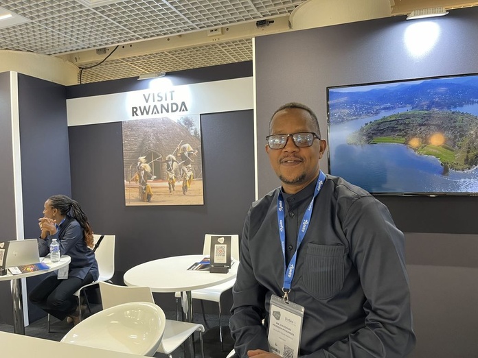 Davidson Mucisha de Wildlife tours-Rwanda (©PB) Davidson Mucisha de Wildlife tours-Rwanda (©PB)