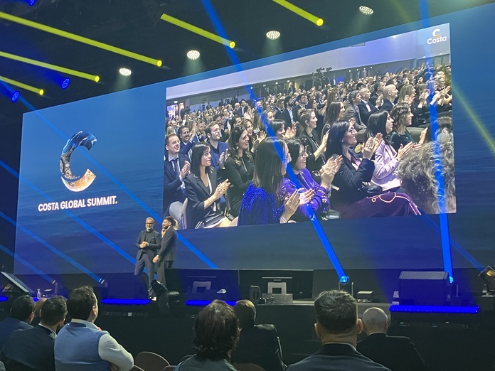 Costa a accueilli 2500 personnes à Milan @T.Beaurepère Costa a accueilli 2500 personnes à Milan @T.Beaurepère