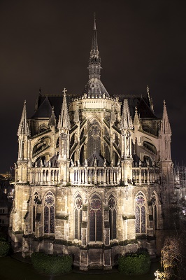 Reims : l'accueil public de l'OT déménage sur le parvis de la cathédrale