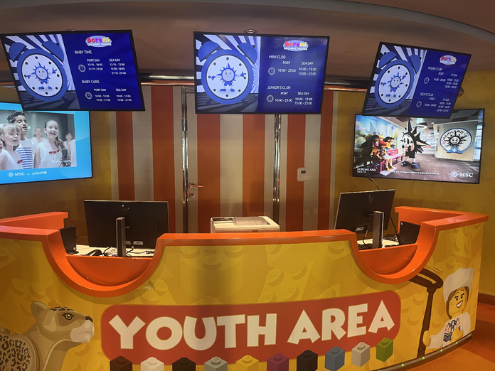 Les passagers peuvent déposer tous les jours leur bébé au Baby Club. @LG Les passagers peuvent déposer tous les jours leur bébé au Baby Club. @LG