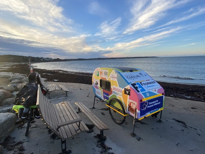 Partis en novembre, les deux amis Mayennais sont actuellement en Suède. @caraveloop Partis en novembre, les deux amis Mayennais sont actuellement en Suède. @caraveloop