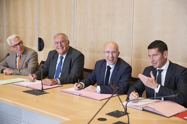 Cette convention a été signée à Paris par Patrick Alexandre, Directeur Général Commercial, Ventes et Alliances Air France-KLM ; Eric Ciotti, Député, Président du Département des Alpes-Maritimes et David Lisnard, Président du CRT Côte d’Azur - Photo : acHavet