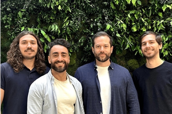 De gauche à droite : Lucien Bredin, Maxime Eduardo, Antoine Servant et Jean-Louis Villeminot, co-fondateurs de Naboo - Photo : ©Naboo De gauche à droite : Lucien Bredin, Maxime Eduardo, Antoine Servant et Jean-Louis Villeminot, co-fondateurs de Naboo - Photo : ©Naboo