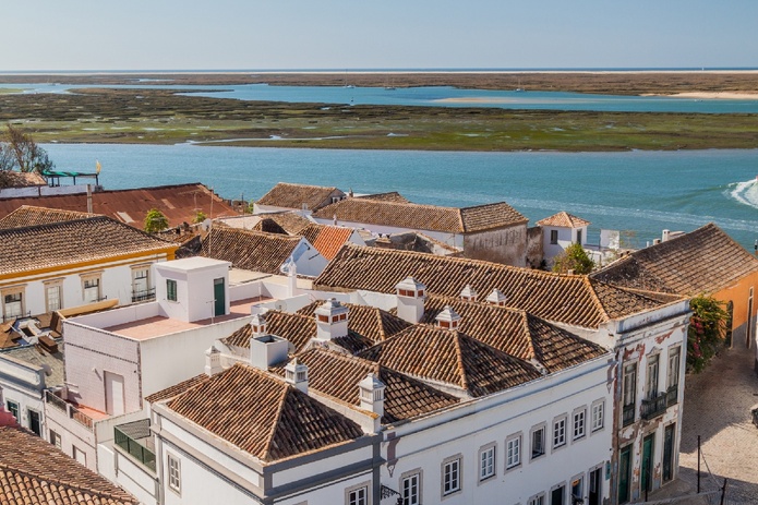 Skyscanner a publié un classement : Top 10 des voyages pas chers en 2025 - Depositphotos.com Auteur mathes Skyscanner a publié un classement : Top 10 des voyages pas chers en 2025 - Depositphotos.com Auteur mathes