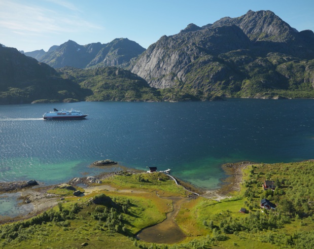 L'Express Côtier : depuis 120 ans il assure en toutes saisons  la ligne des fjords norvégiens.