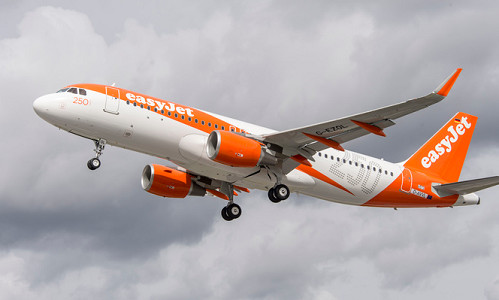 easyJet : 4,8 millions de passagers (+9,6 %) en novembre 2015