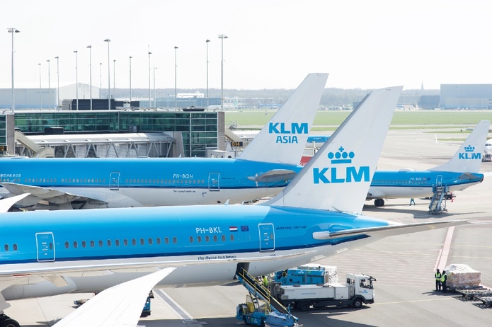KLM annonce qu'elle va supprimer 250 emplois administratifs. - Depositphotos.com Auteur photosis KLM annonce qu'elle va supprimer 250 emplois administratifs. - Depositphotos.com Auteur photosis