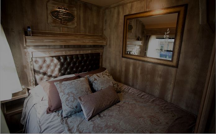 Suite Grand luxe à bord du train Transcantabrico (© Renfe) Suite Grand luxe à bord du train Transcantabrico (© Renfe)