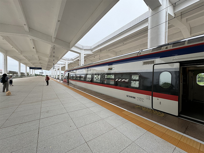 Le nouveau train à grande vitesse a révolutionné la manière d'explorer le Laos © Easia Travel Le nouveau train à grande vitesse a révolutionné la manière d'explorer le Laos © Easia Travel