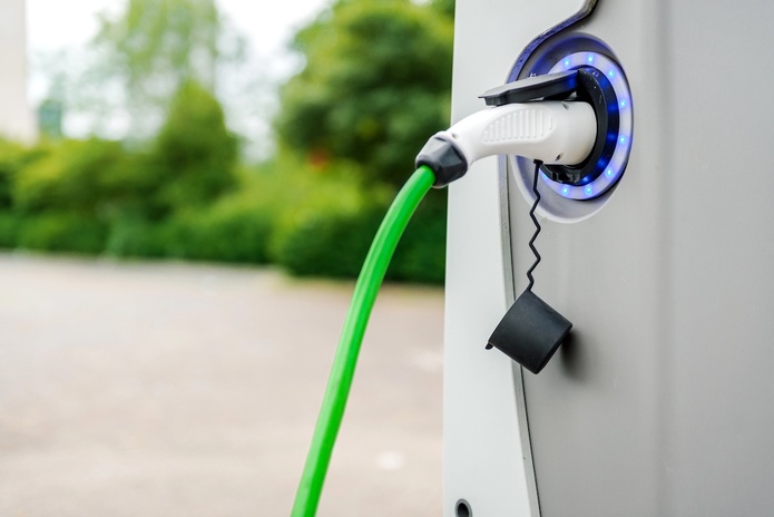 AccorInvest, s'associe à GreenYellow pour déployer des bornes de recharge - Depositphotos @amoklv AccorInvest, s'associe à GreenYellow pour déployer des bornes de recharge - Depositphotos @amoklv