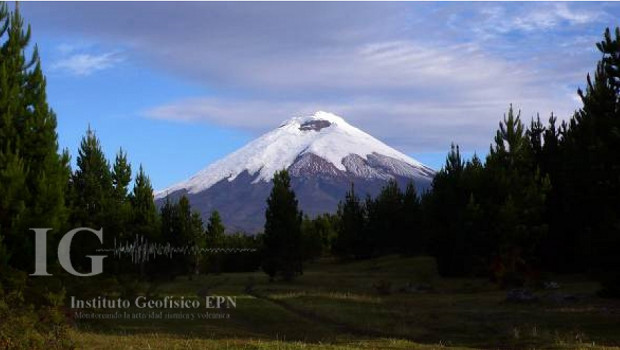 Le volcan Cotopaxi est situé à 60 km de la capitale Quito - Photo : Institut de Géophysique équatorien