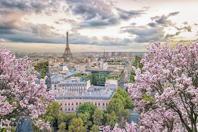 Explore Paris innove avec le lancement des "balades passerelles" - Depositphotos @ manjik